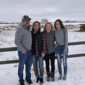 Meet your Posher, Kim